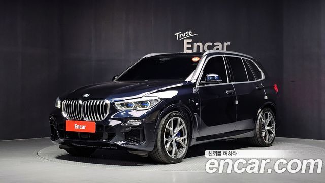BMW X5 xDrive 45e M Sport — пробег 105 229 км — фото 1 из 5