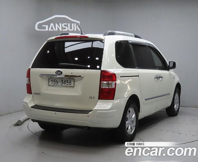Kia Carnival 9-Seater LPI GLX Standard — пробег 288 247 км — фото 4 из 5