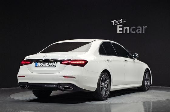Mercedes-Benz E-Class E250 AMG Line — пробег 22 729 км — фото 2 из 5