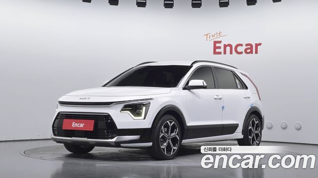 Kia Niro Signature — пробег 107 853 км — фото 1 из 5