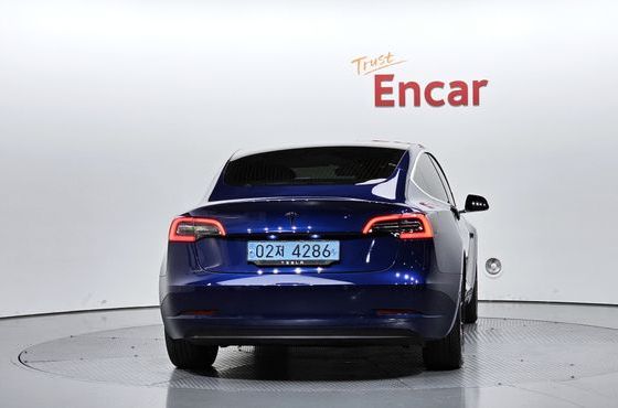 Tesla Model 3 Standard Range Plue RWD — пробег 166 632 км — фото 4 из 5
