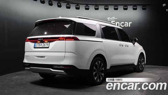 Kia Carnival Diesel 9-Seater Prestige — пробег 128 529 км — фото 2 из 5