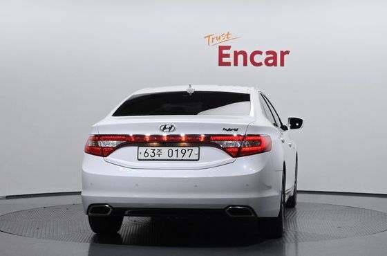 Hyundai Grandeur Premium — пробег 210 321 км — фото 4 из 5
