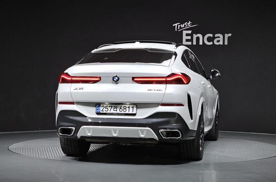 BMW X6 xDrive40i M Sport — пробег 5 388 км — фото 4 из 5