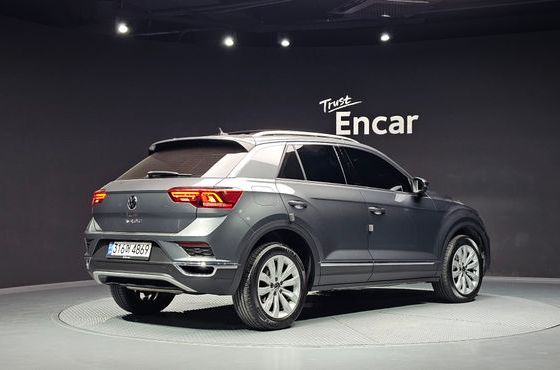 Volkswagen T-Roc 2.0 TDI Premium — пробег 66 104 км — фото 2 из 5