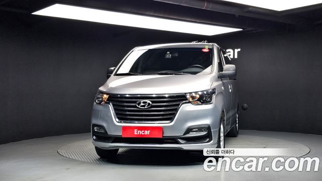 Hyundai Starex Van 3-Seater Smart — пробег 114 869 км — фото 3 из 5