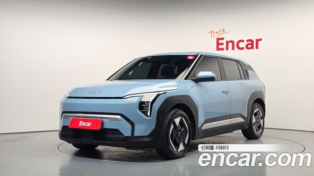 Kia EV3 Long Range 2WD AIr — пробег 12 268 км — фото 1 из 5