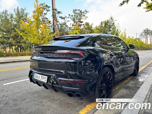 Lamborghini Urus 4.0 V8 SE — пробег 8 000 км — фото 2 из 5