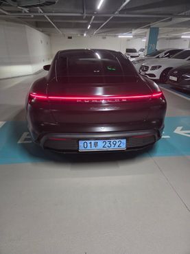 Porsche Taycan Base — пробег 23 000 км — фото 3 из 5