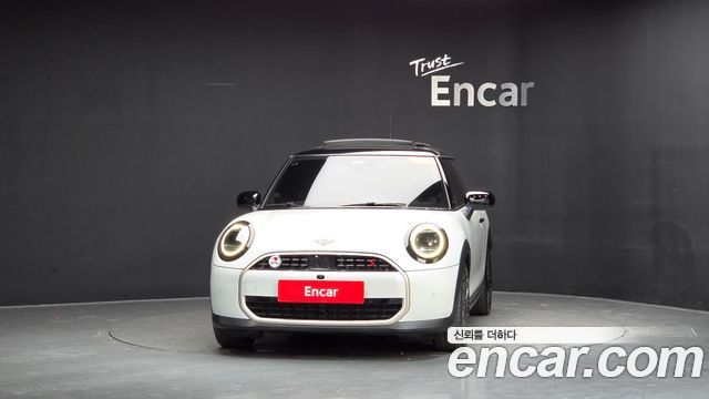 Mini Cooper Favoured — пробег 11 831 км — фото 3 из 5