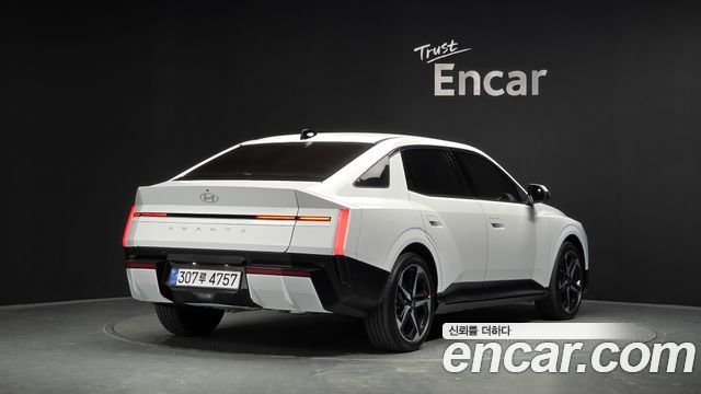 Hyundai AVANTE 2.0 Inspiration — пробег 345 км — фото 2 из 5