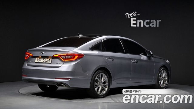 Hyundai Sonata 2.0 Premium — пробег 132 459 км — фото 2 из 5