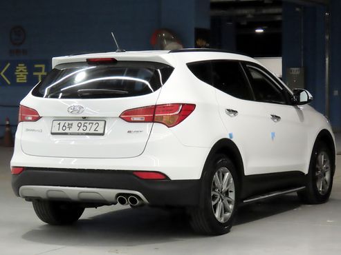 Hyundai Santafe Diesel(e-VGT) 2.0 2WD Premium — пробег 81 000 км — фото 4 из 5
