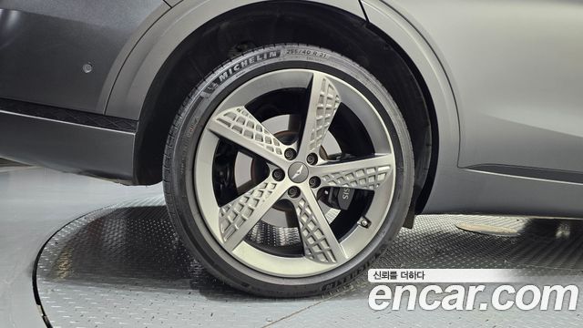 Genesis GV70 из Кореи Encar