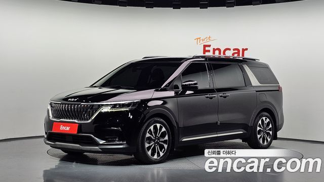 Kia Carnival Diesel 9-Seater Signature — пробег 69 571 км — фото 1 из 5