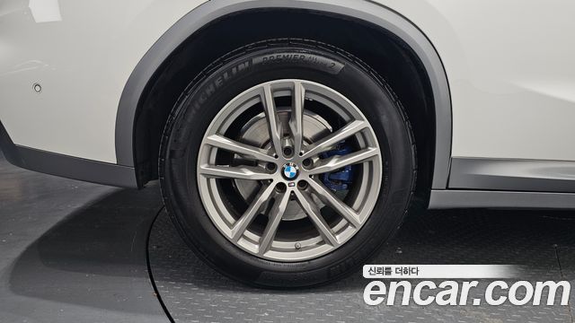 BMW X4 xDrive20i M Sport X — пробег 70 355 км — фото 5 из 5