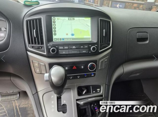 Hyundai Starex Van 3-Seater Smart — пробег 259 000 км — фото 4 из 5