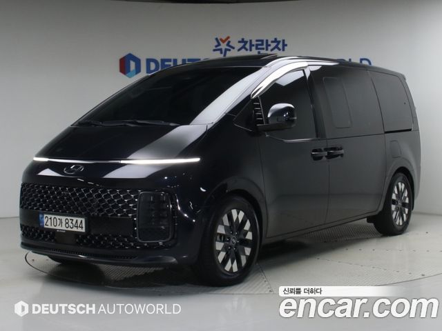Hyundai Staria 4WD Lounge 7-Seater Inspiration — пробег 87 998 км — фото 1 из 5
