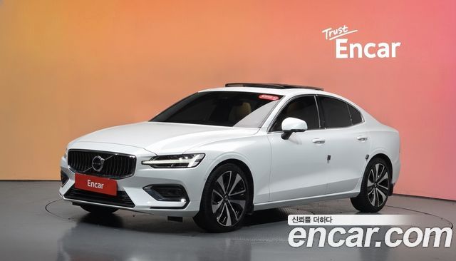 Volvo S60 B5 Ultimate Bright — пробег 30 283 км — фото 1 из 5