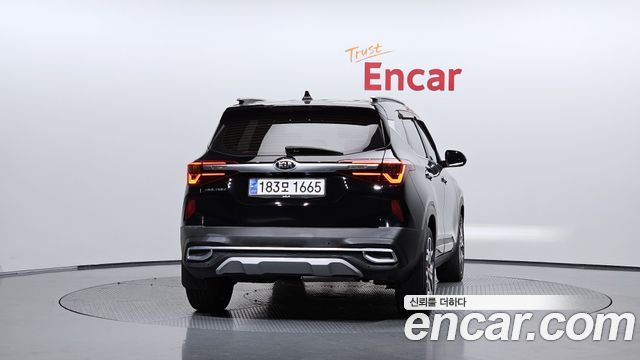 Kia Seltos из Кореи Encar