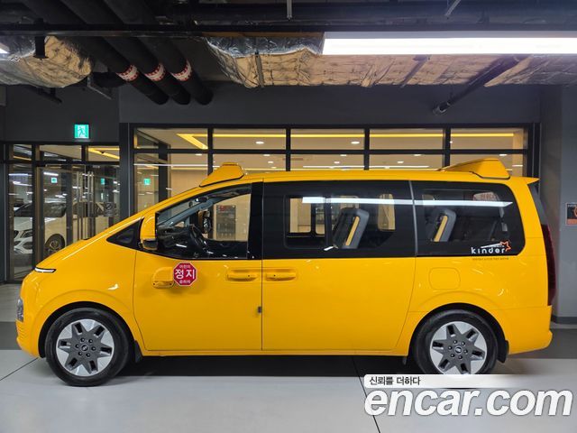 Hyundai Staria L3.5  Kinder Safety Car 15-Seater — пробег 26 600 км — фото 4 из 5