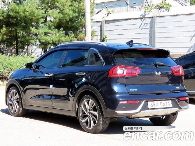 Kia Niro Noblesse — пробег 131 166 км — фото 2 из 5