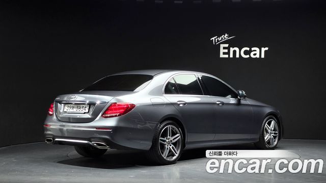 Mercedes-Benz E-Class из Кореи Encar