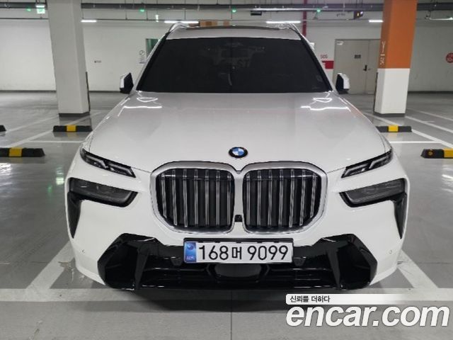 BMW X7 xDrive 40i M Sport 6STR — пробег 15 500 км — фото 1 из 5