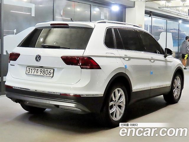 Volkswagen Tiguan 2.0 TDI Premium — пробег 58 900 км — фото 5 из 5