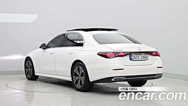 Mercedes-Benz E-Class E200 Avantgarde — пробег 25 060 км — фото 4 из 5