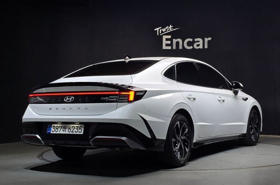 Hyundai Sonata 2.0 Premium — пробег 27 459 км — фото 2 из 5