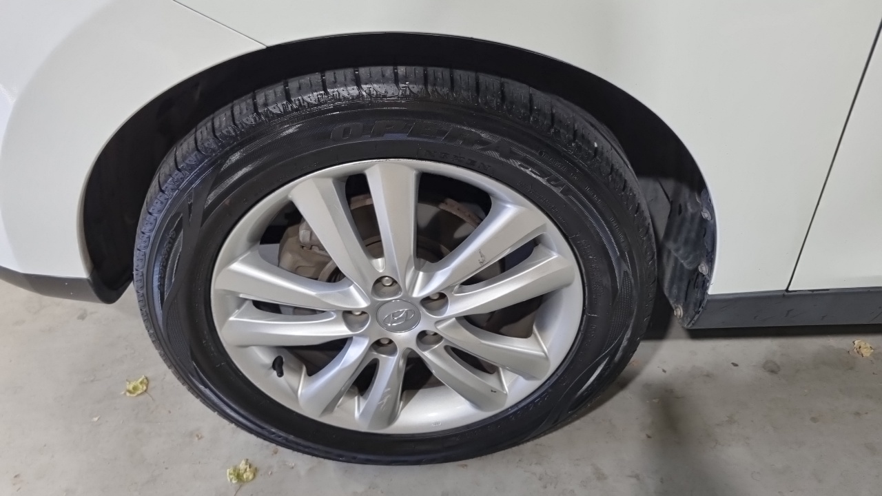 Hyundai Tucson Diesel 2WD LX20 Luxury — пробег 176 515 км — фото 5 из 5