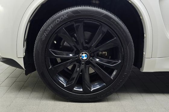 BMW X5 xDrive 40d Black&White Edition — пробег 112 533 км — фото 5 из 5