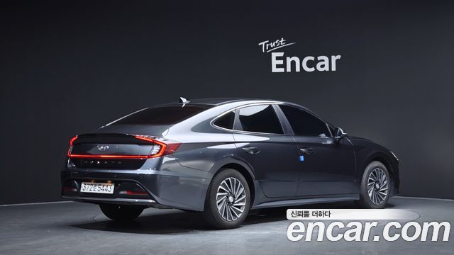 Hyundai Sonata Premium Plus — пробег 61 676 км — фото 2 из 5