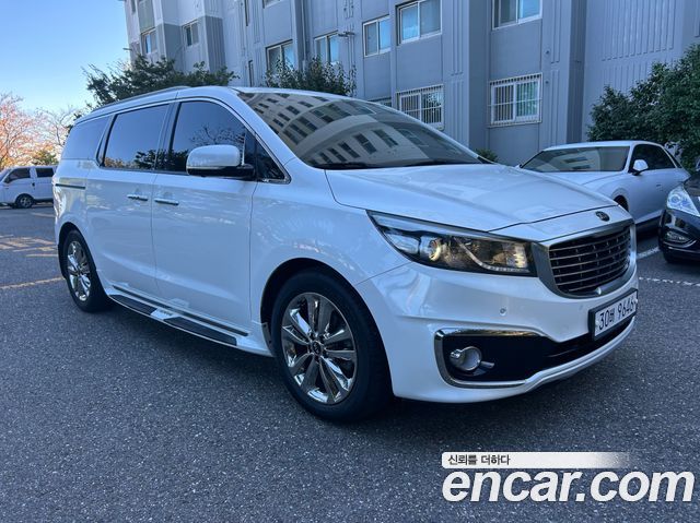 Kia Carnival 9-seater Noblesse — пробег 110 433 км — фото 3 из 5