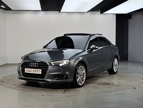 Audi A3 40 TFSI 8V — пробег 88 000 км — фото 1 из 5