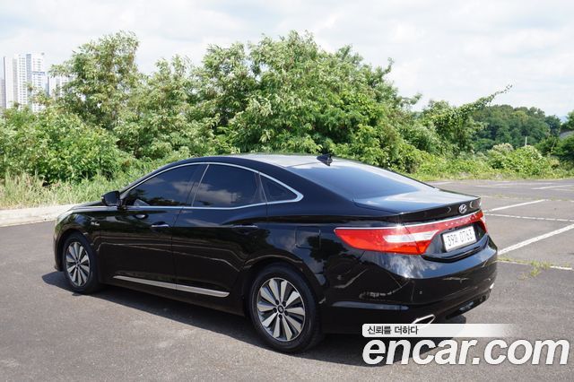 Hyundai Grandeur Premium — пробег 220 000 км — фото 4 из 5