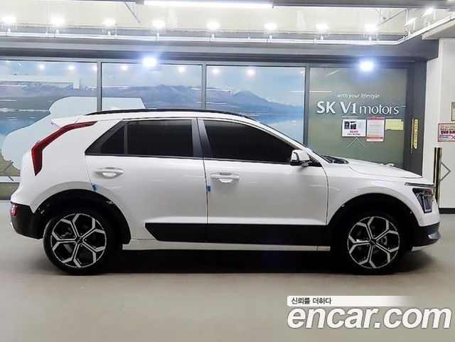 Kia Niro Signature — пробег 43 995 км — фото 3 из 5