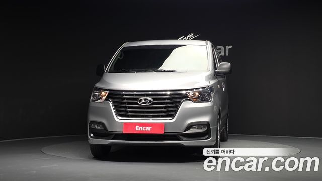 Hyundai Starex Van 5-Seater Smart — пробег 141 262 км — фото 3 из 5