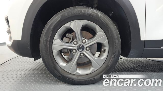 Kia Seltos из Кореи Encar