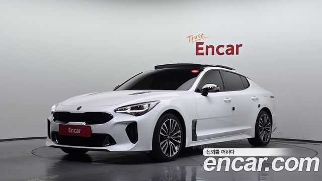 Kia Stinger 2.0 Turbo 2WD Dream Edition — пробег 68 405 км — фото 1 из 5