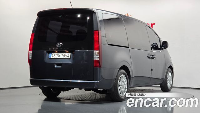 Hyundai Staria Tourer 9-Seater Modern — пробег 39 255 км — фото 2 из 5