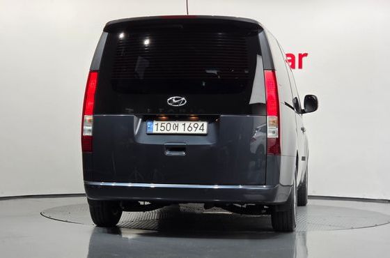 Hyundai Staria Tourer 9-Seater Modern — пробег 39 255 км — фото 4 из 5