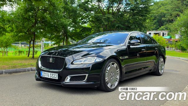 Jaguar XJ 5.0 Portfolio LWB X351 — пробег 102 000 км — фото 1 из 5