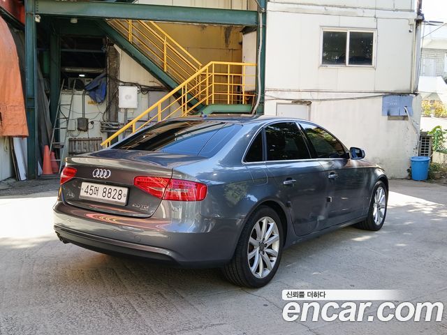 Audi A4 2.0 TDI Quattro Dynamic B8 — пробег 116 000 км — фото 4 из 5