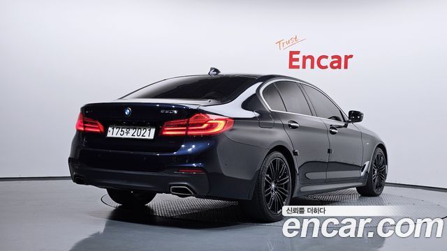 BMW 5-Series 520d xDrive M Sport Package Plus — пробег 166 749 км — фото 2 из 5