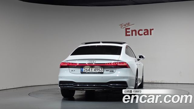 Audi A7 55 TFSI Quattro Premium — пробег 24 582 км — фото 4 из 5
