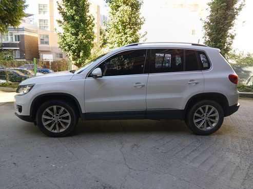 Volkswagen Tiguan 2.0 TDI Comfort 5N — пробег 183 000 км — фото 3 из 5
