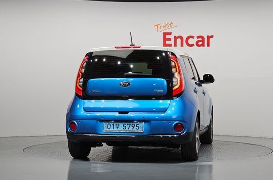Kia Soul EV — пробег 272 967 км — фото 4 из 5