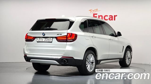 BMW X5 xDrive 30d — пробег 206 690 км — фото 2 из 5